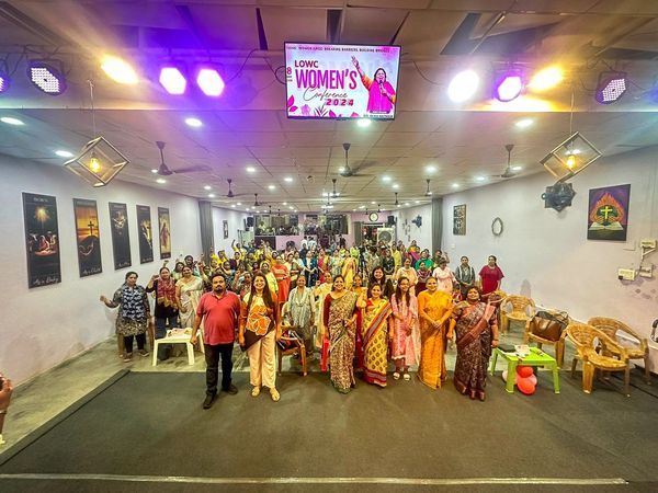 The Women’s Conference, everyone together